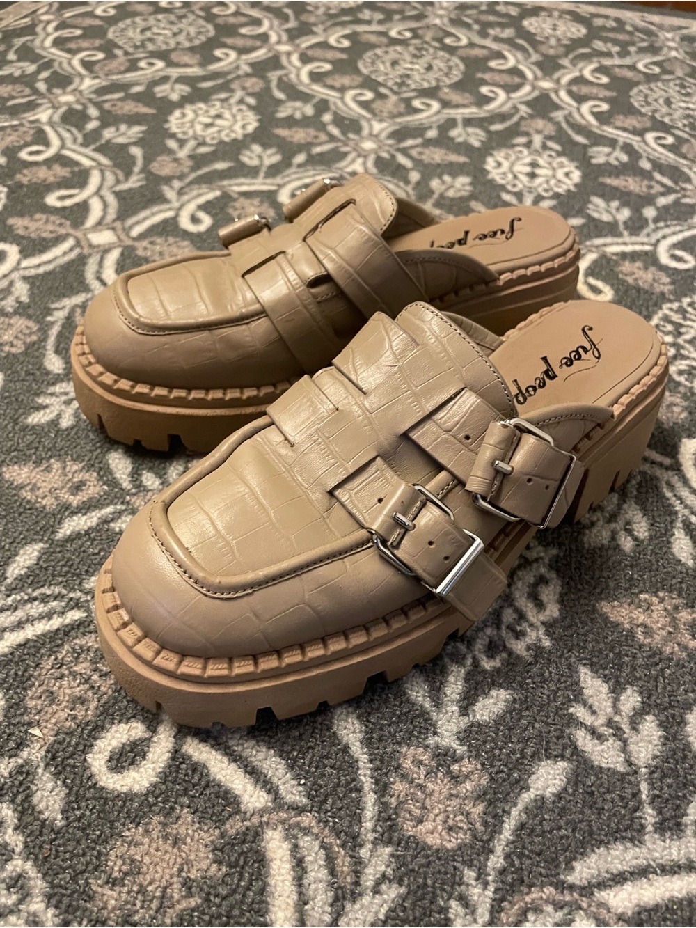 Free People Lyra Lug Mule, size 37.5 (7) - Picture 4 of 9